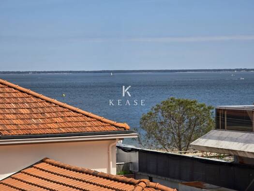 Villa à vendre 1 895 000 € 8 pièces 5 chambres 227 m² 200 m² de terrain Ville d'Ete Arcachon 33120