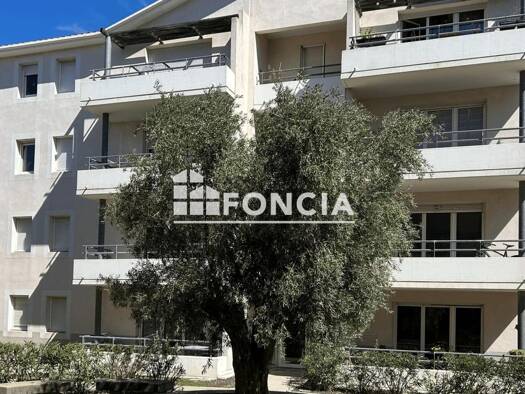 Appartement à vendre 126 000 € 2 pièces 1 chambre 41,8 m² Étage 1/3 Chiron-Saint Suspi Miramas 13140