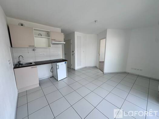 Appartement à vendre 148 600 € 2 pièces 1 chambre 36,5 m² RDC/2 Sud Martignas-sur-Jalle 33127