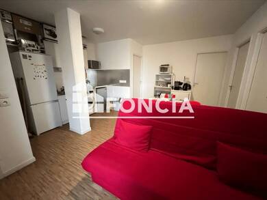 Appartement à louer 573 € 1 pièce 9 m² 3ème étage Coutures-Édouard Vaillant Bagnolet 93170