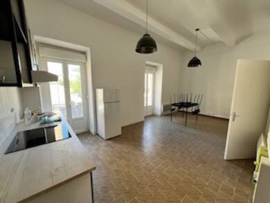 Appartement à louer 475 € 2 pièces 1 chambre 48 m² RDC Besseges 30160