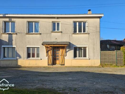 Maison à vendre 182 000 € 7 pièces 4 chambres 120 m² 1 900 m² de terrain Sèvremont 85700