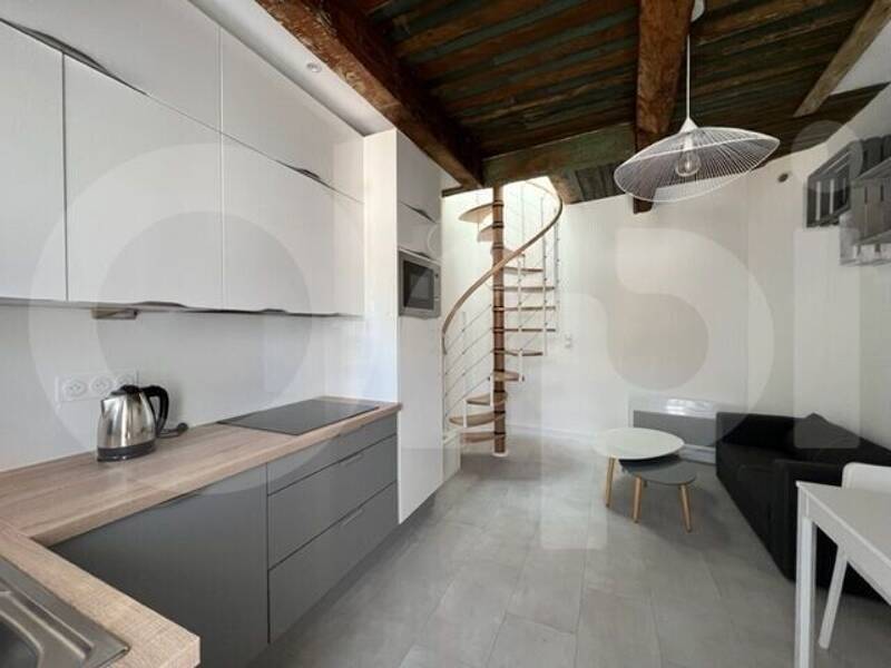 Maison à louer, 31m², MARSEILLE 8E