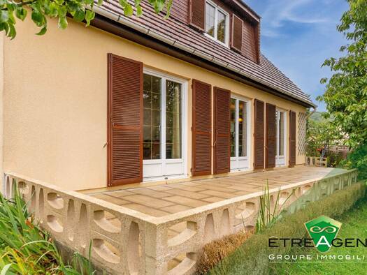 Maison à vendre 228 360 € 6 pièces 5 chambres 140 m² 700 m² de terrain La Bonneville sur Iton 27190