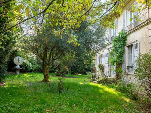 Maison à vendre 1 590 000 € 5 pièces 5 chambres 270 m² 2 061 m² de terrain Centre Ville Bagneux 92220