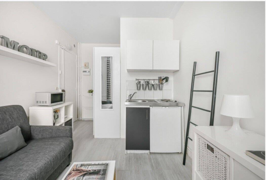 Maison à louer, 13m², LEVALLOIS PERRET