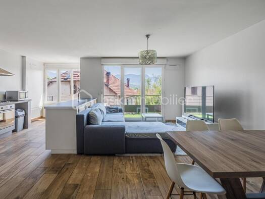 Appartement à vendre 260 000 € 3 pièces 2 chambres 71,27 m² Étage 2/3 Entrelacs 73410