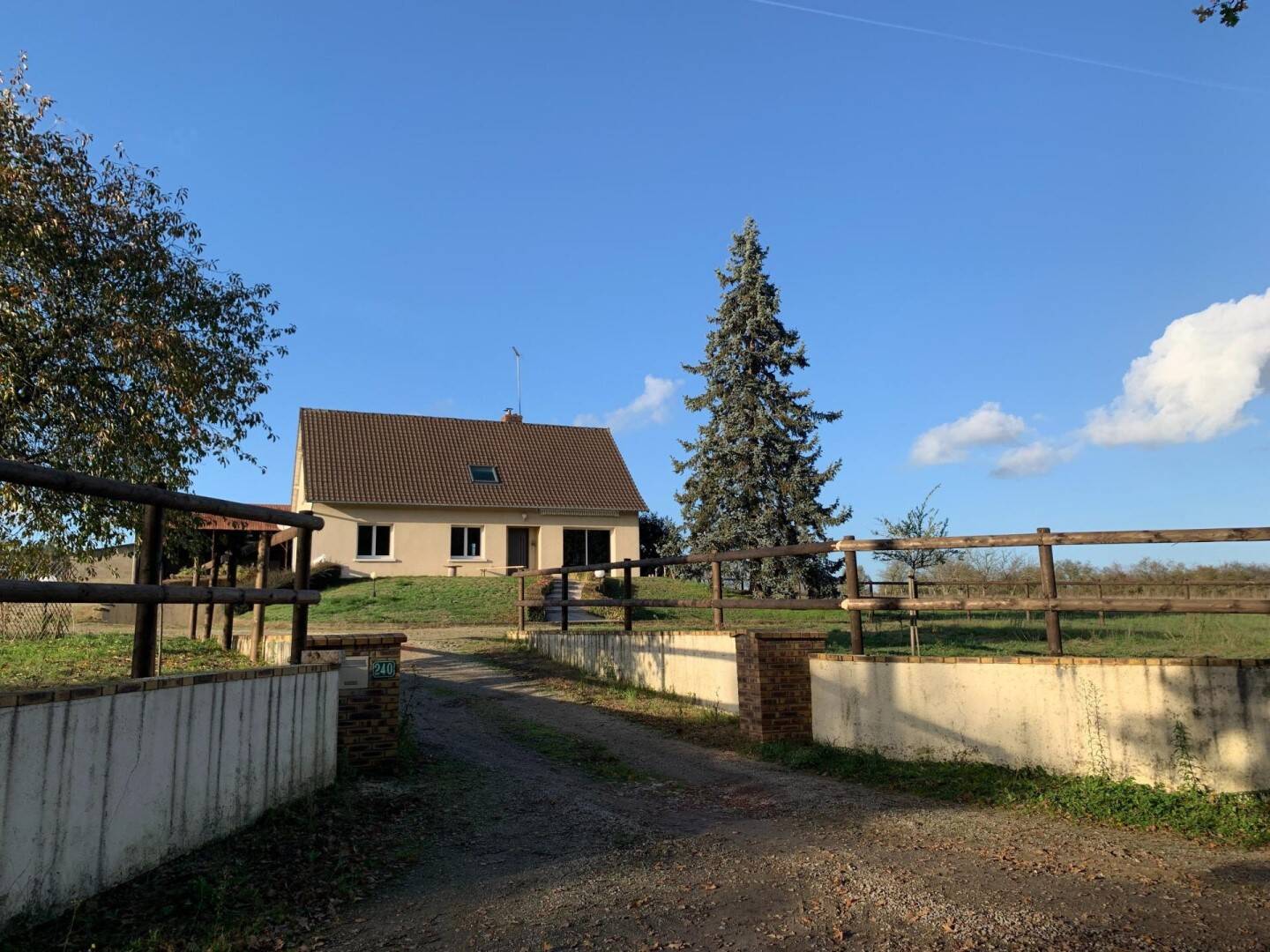Maison à vendre, 145m², SAVIGNE L'EVEQUE