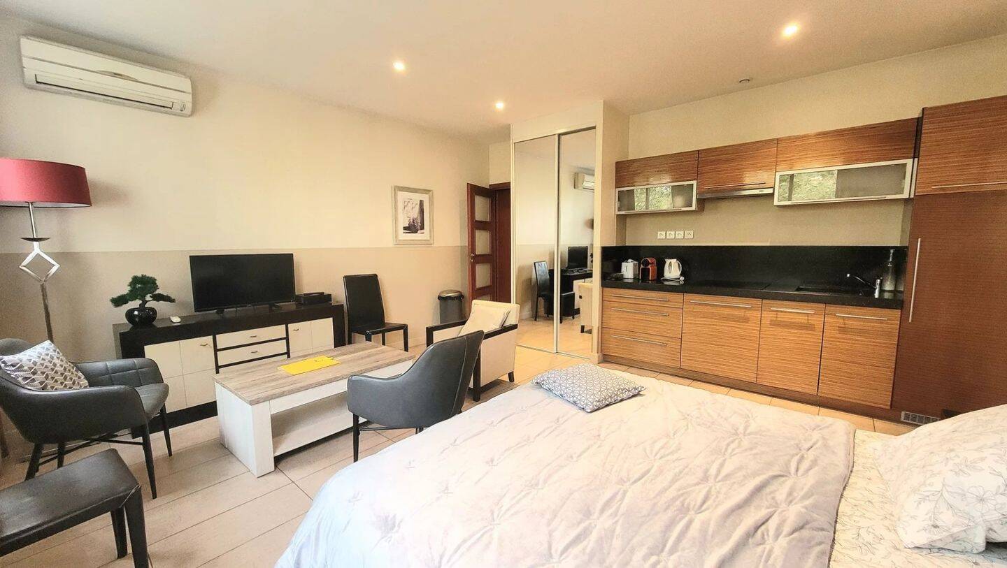 Maison à louer, 32m², CANNES