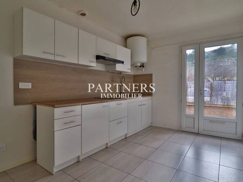 Maison à louer, 29m², SEPTEMES LES VALLONS