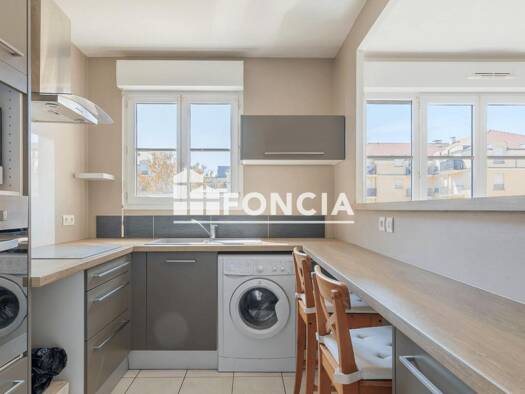 Appartement à vendre 277 000 € 3 pièces 2 chambres 65 m² Étage 2/4 Centre Ville Sud Ouest Bussy-Saint-Georges 77600
