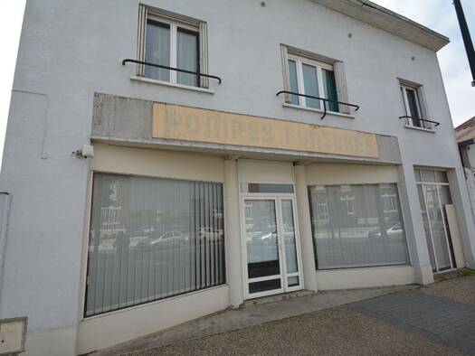 Local commercial à louer 533 € 43 m² de surface de vente La Fere 02800