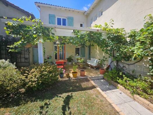 Maison à vendre 263 000 € 5 pièces 4 chambres 210 m² 1 043 m² de terrain Samadet 40320