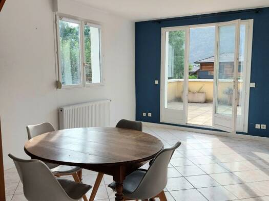 Duplex à vendre 350 000 € 3 pièces 2 chambres 57,37 m² Étage 1/2 Les Hameux du Semnoz Annecy 74600