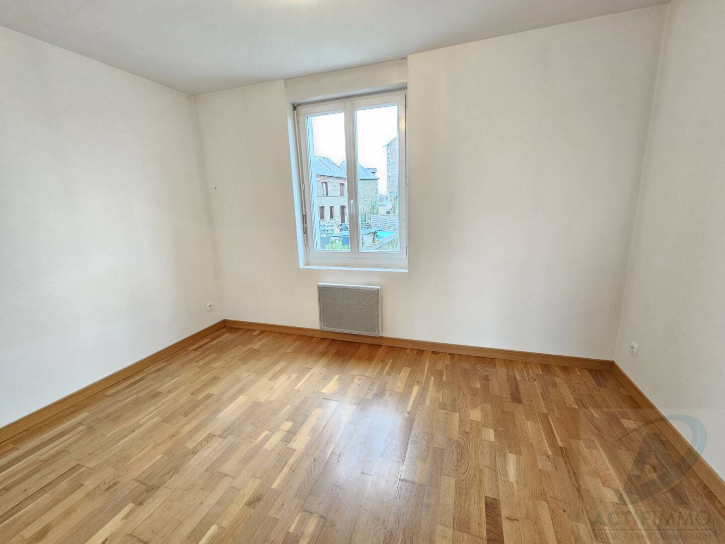 Maison à vendre, 82m², SAINT GEORGES DES GROSEILLERS
