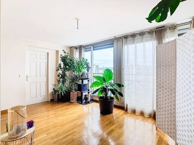 Appartement à vendre 425 000 € 4 pièces 3 chambres 162 m² Étage 5/6 Centre Annemasse 74100