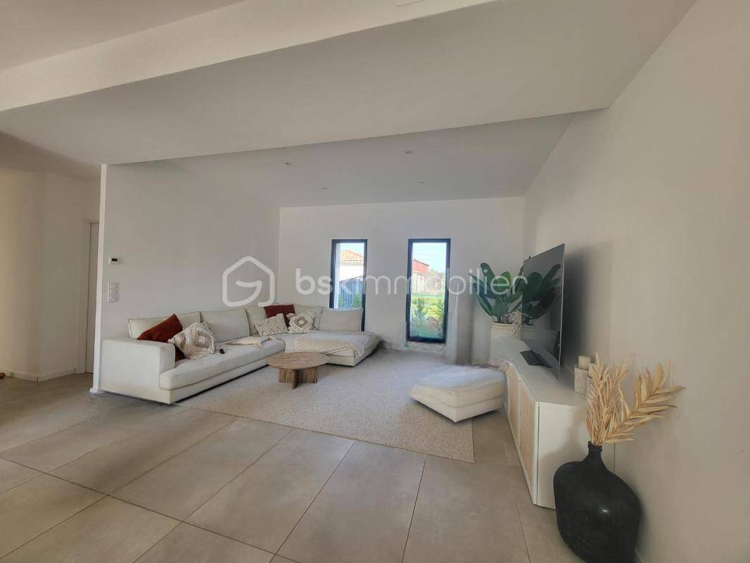 Maison à vendre, 136m², SAINTE COLOMBE EN BRUILHOIS