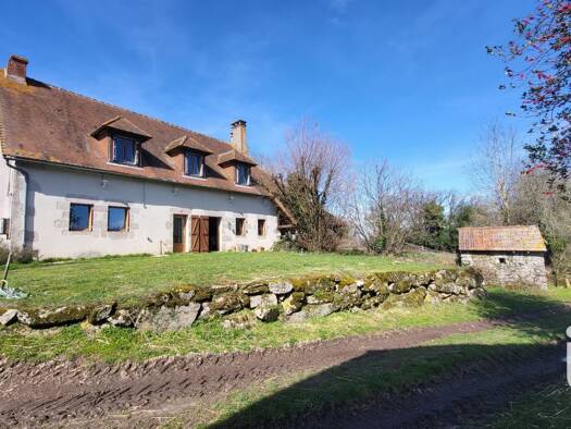 Maison à vendre 178 000 € 5 pièces 3 chambres 146 m² 134 873 m² de terrain Toulx-Sainte-Croix 23600