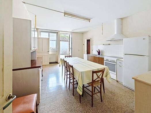 Maison à vendre 168 000 € 5 pièces 4 chambres 115 m² 1 510 m² de terrain Gigny 39320