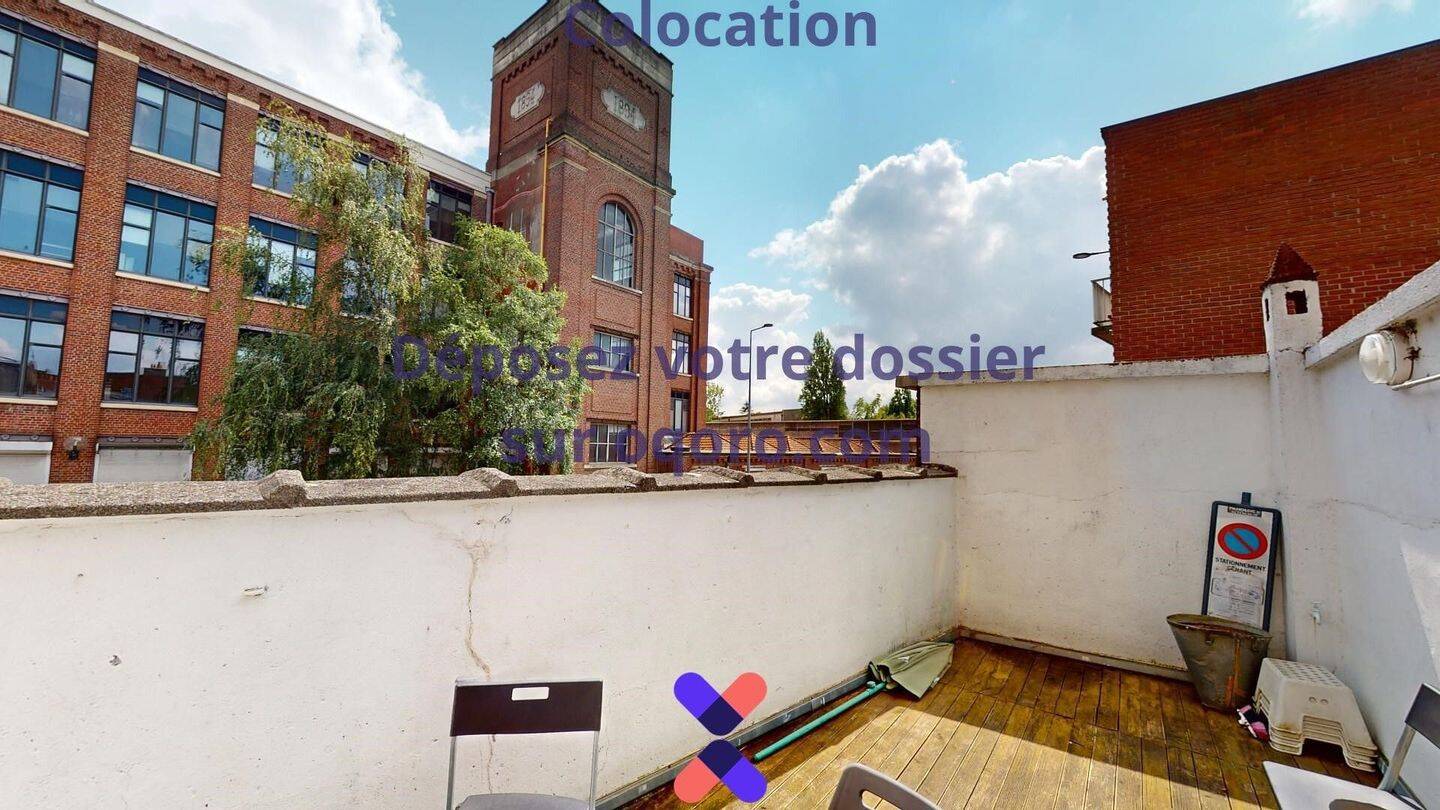 Chambre en colocation maison meublée — 22