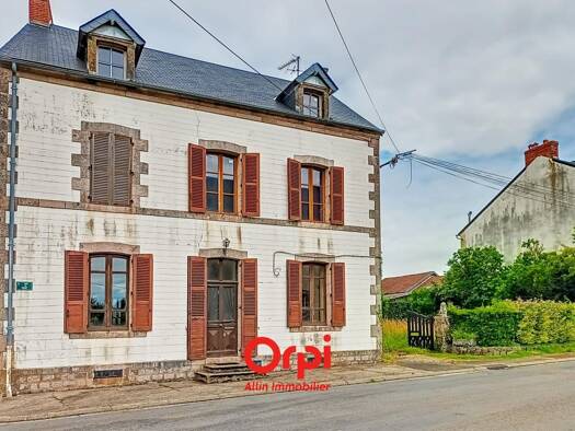 Maison à vendre 99 000 € 4 pièces 3 chambres 138 m² 730 m² de terrain Treignat 03380