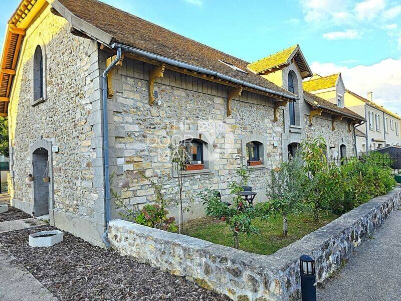 Maison à vendre, 131m², FONTENAY LES BRIIS