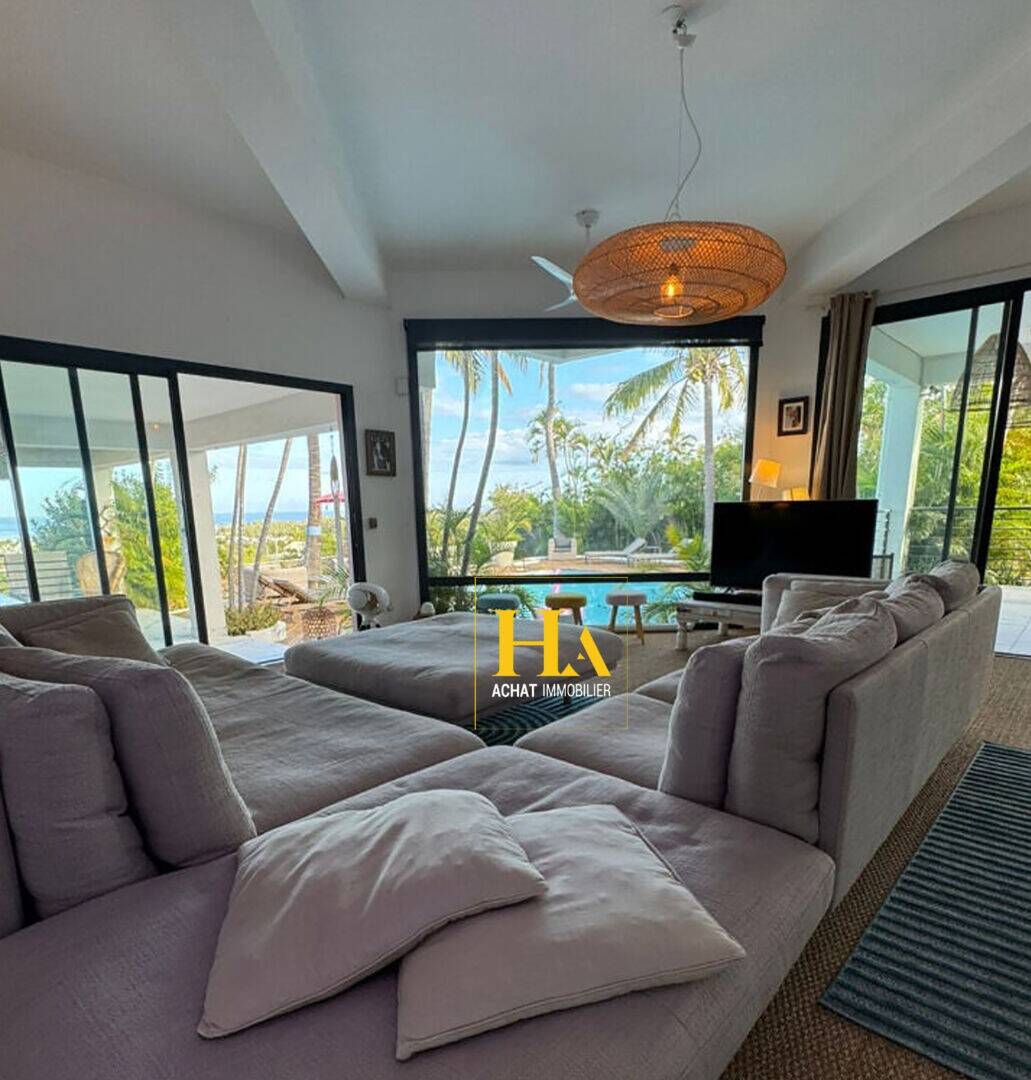 Maison à vendre, 470m², SAINT GILLES LES BAINS