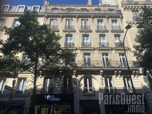 Appartement à vendre 135 000 € 1 pièce 9 m² Étage 5/8 Porte Dauphine Paris 16ème arrondissement 75116