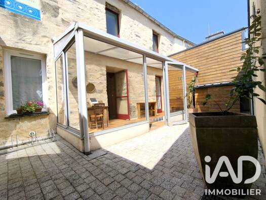 Maison à vendre 152 500 € 3 pièces 2 chambres 79,5 m² 100 m² de terrain Lopérec 29590