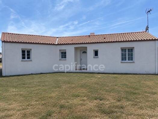 Maison de plain-pied à vendre 235 500 € 3 pièces 2 chambres 85 m² 2 000 m² de terrain Sallertaine Challans 85300