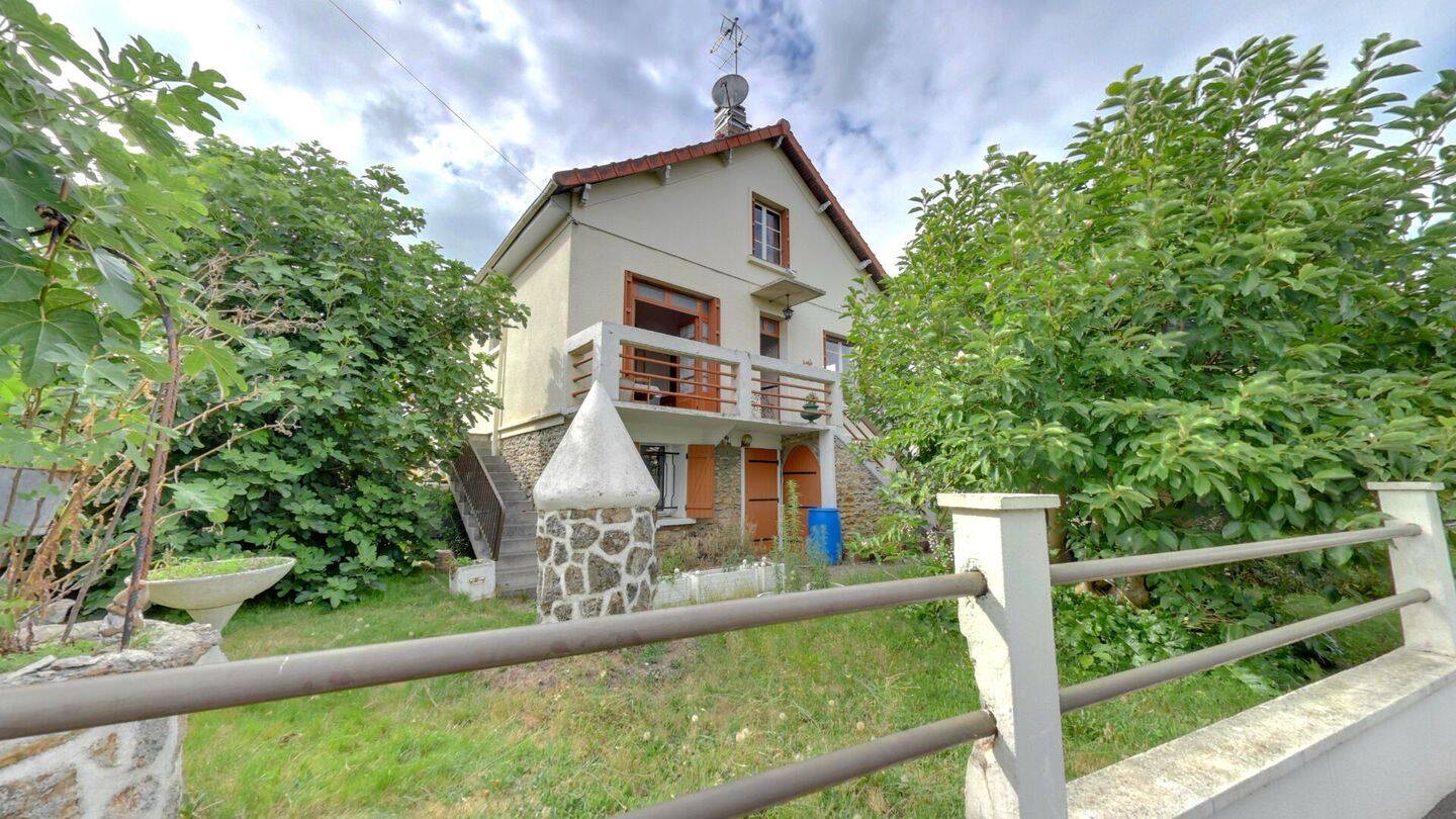 Maison à vendre, 182m², ROISSY EN BRIE
