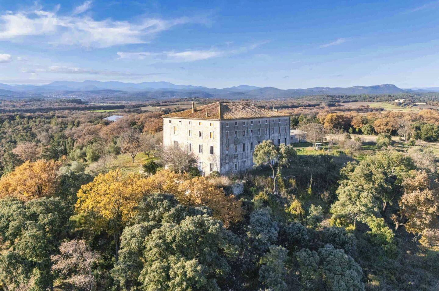Maison à vendre, 610m², SAINT NAZAIRE DES GARDIES