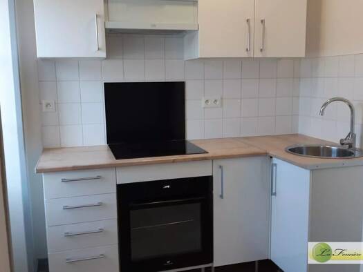Appartement à louer 425 € 2 pièces 1 chambre 24,7 m² 2ème étage Magnac-sur-Touvre 16600