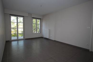 Appartement à louer 761 € 3 pièces 2 chambres 56 m² Étage 3/1 Bourgogne-Châtelet Orleans 45000