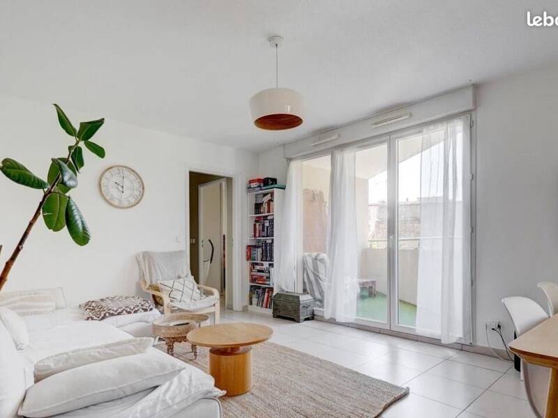 Maison à louer, 63m², MARSEILLE 4E