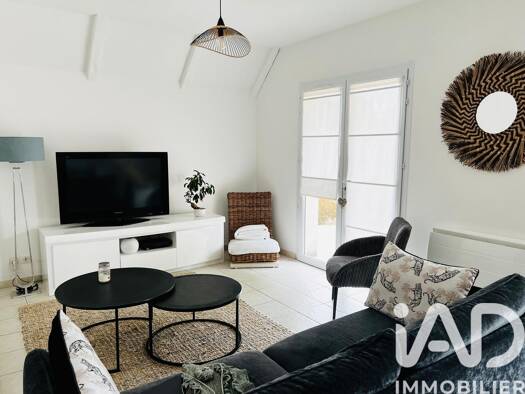 Maison à vendre 349 999 € 6 pièces 4 chambres 130 m² 1 264 m² de terrain Cabanac-et-Villagrains 33650