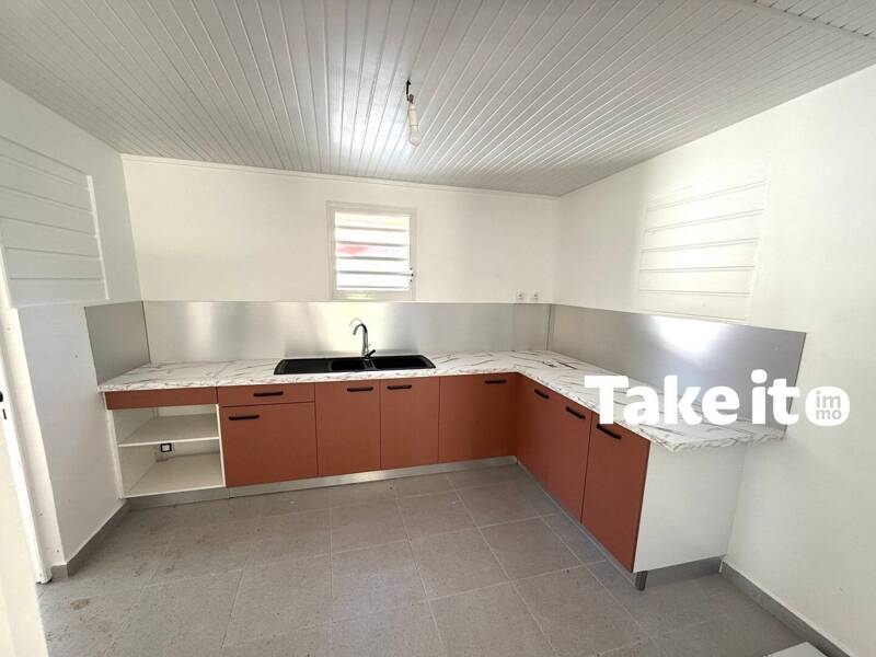 Maison à louer, 80m², SAINTE ROSE