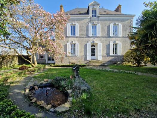 Maison à vendre 467 000 € 7 pièces 5 chambres 195 m² 1 976 m² de terrain La Planche 44140