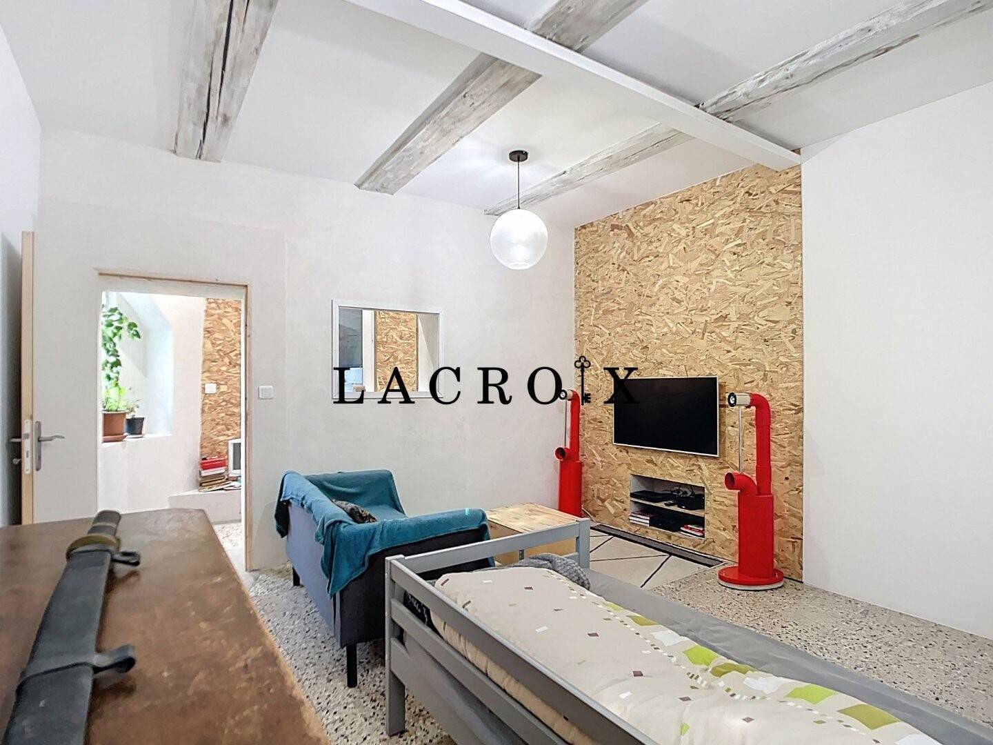 Maison à vendre, 46m², SAINT JEAN DE MARUEJOLS ET AVEJAN