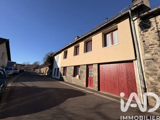 Maison à vendre 135 000 € 5 pièces 5 chambres 127 m² 383 m² de terrain Saint-Chamant 15140