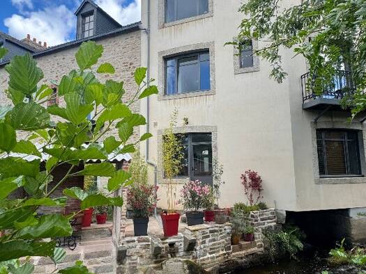 Maison à louer 1 280 € 5 pièces 3 chambres 130 m² 82 m² de terrain Pont Aven 29930