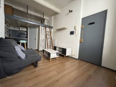Appartement à louer 440 € 1 pièce 17 m² Étage 2/3 Centre Ville Pezenas 34120