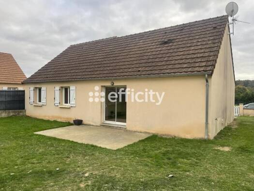 Maison de plain-pied à vendre 172 500 € 5 pièces 3 chambres 84 m² 525 m² de terrain Cherré-Au 72400