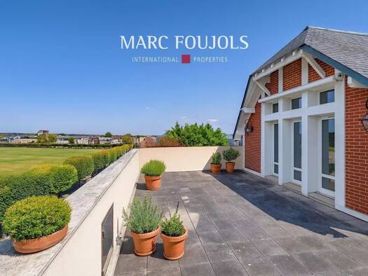 Appartement à vendre 597 000 € 5 pièces 3 chambres 92,6 m² Étage 2/2 Centre-Hôtel de Ville Chantilly 60500