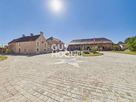 Ferme à vendre 684 000 € 7 pièces 4 chambres 252 m² 14 096 m² de terrain Valambray 14190