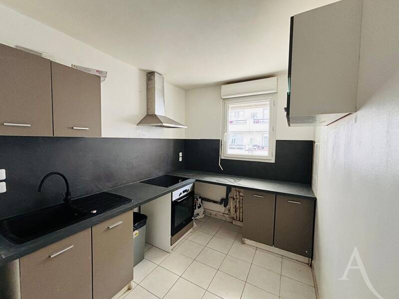 Maison à louer, 84m², MANTES LA JOLIE