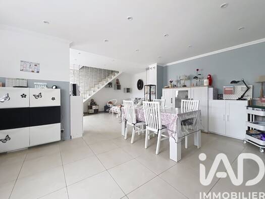 Maison à vendre 332 000 € 3 pièces 1 chambre 72 m² 507 m² de terrain Delacroix Ermont 95120