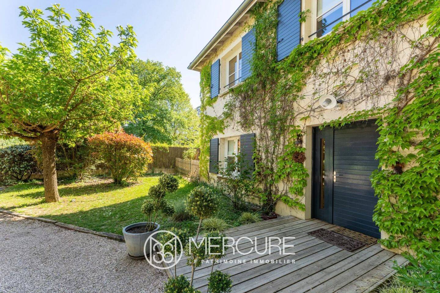 Maison à vendre, 207m², TASSIN LA DEMI LUNE