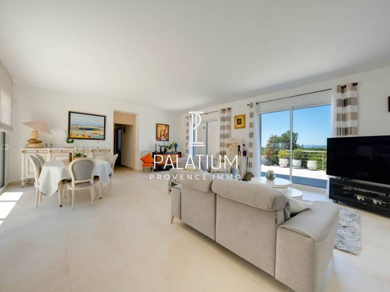 Maison à vendre, 233m², PEYROLLES EN PROVENCE
