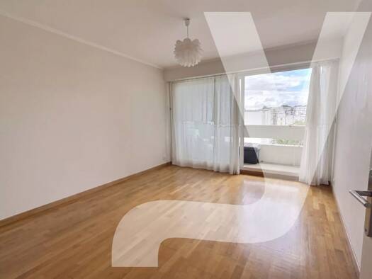 Appartement à vendre 298 000 € 1 pièce 25,27 m² Étage 7/9 Bastille-Popincourt Paris 11ème arrondissement 75011
